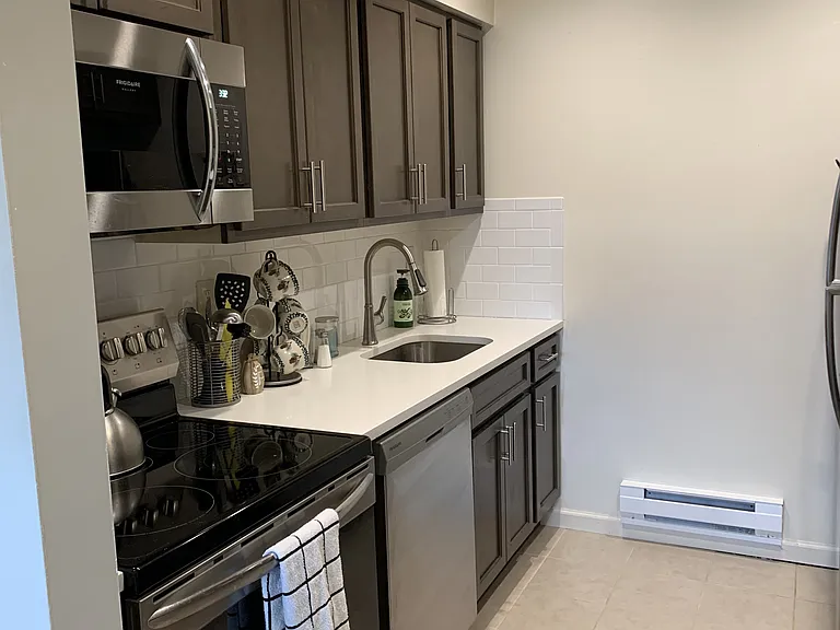 91 Hawthorne Ave #C — Photo 7