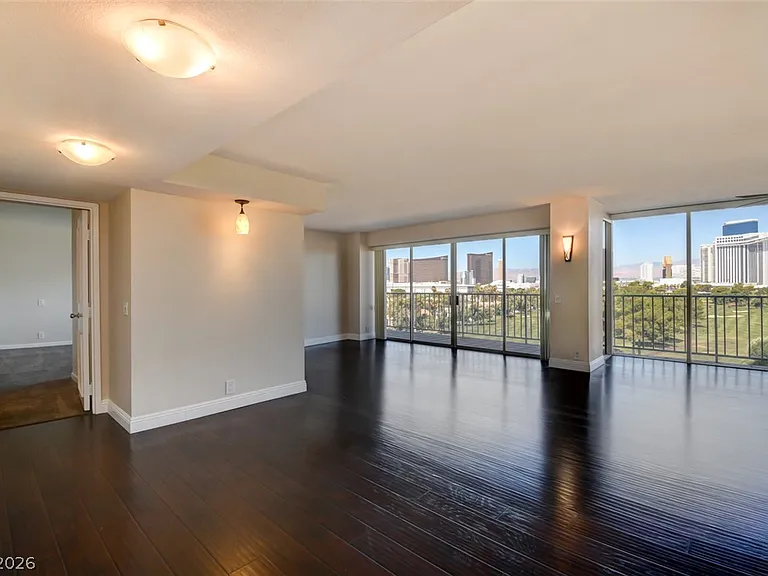 3111 Bel Air Dr #8E — Photo 10