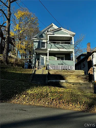 501-2 Clarendon St Photo 1