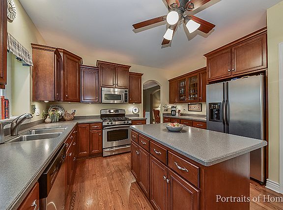 2nd image of 12809 S Wexford Dr