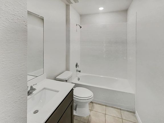 3rd image of 1319 Lowhill Dr #0