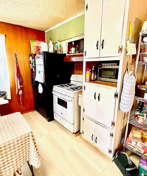 1804 Mohican St — Photo 11