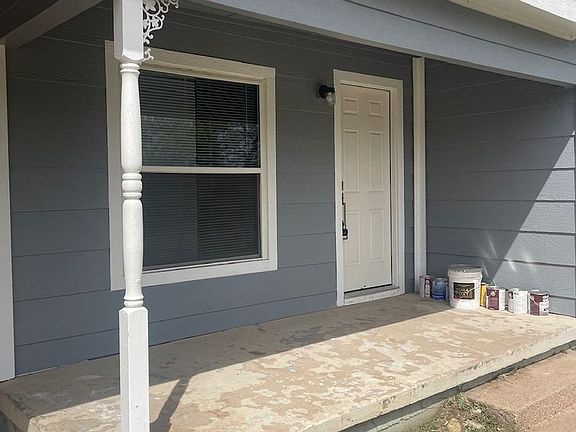 2nd image of 742 N 13th St