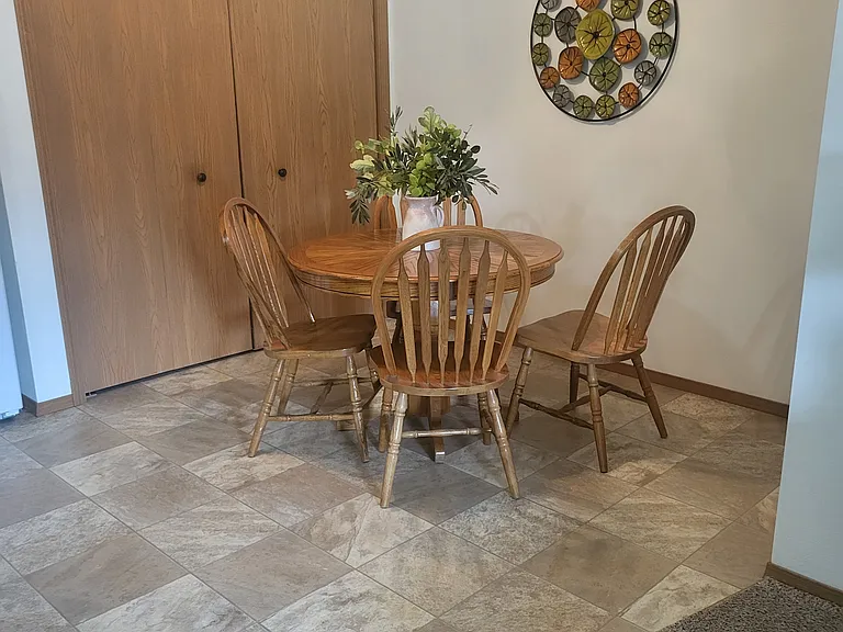 4600 N Providence Ave #6 — Photo 4