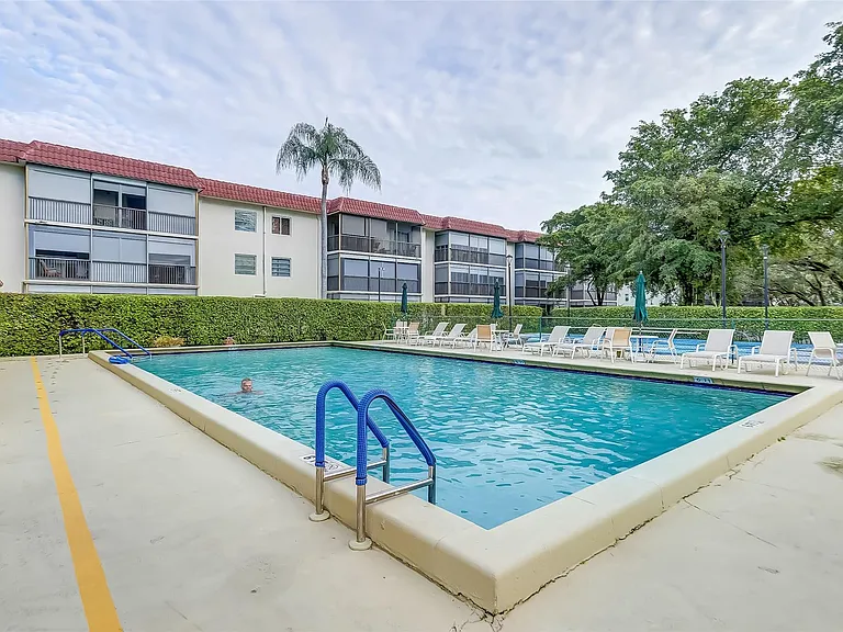 830 S Hollybrook Dr #204 — Photo 10