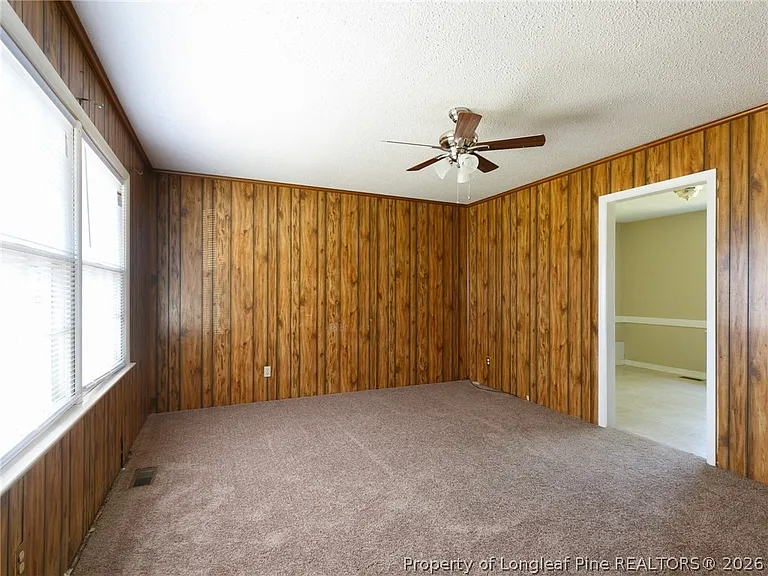 3249 Glenmore Dr — Photo 4