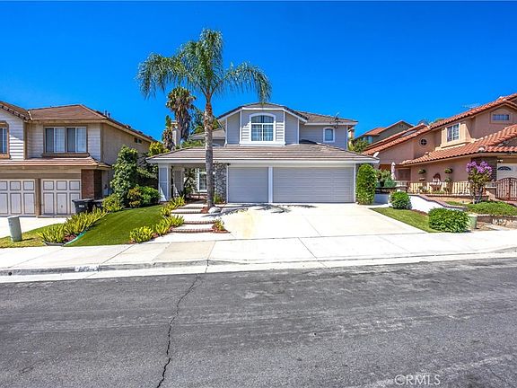 3rd image of 476 Somerset Cir