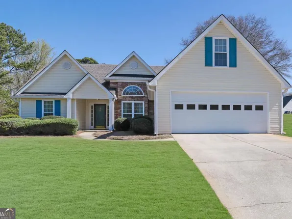 6185 Devonshire Dr, Flowery Branch, GA 30542
