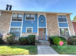 8137 Holmes Rd APT C301, Kansas City, MO 64131