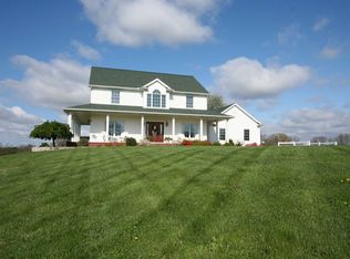 2600 Walking Horse Ln, Evansville, IN 47720