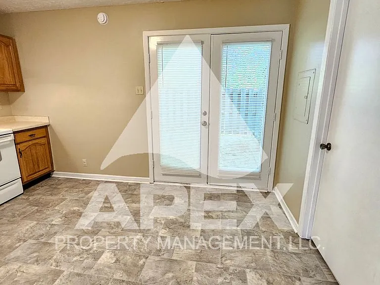 1331 Francis Station Dr — Photo 7
