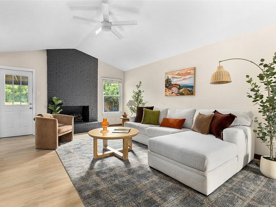 1st image of 2301 Village Cir