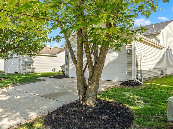 3rd image of 3119 Earlswood Ln