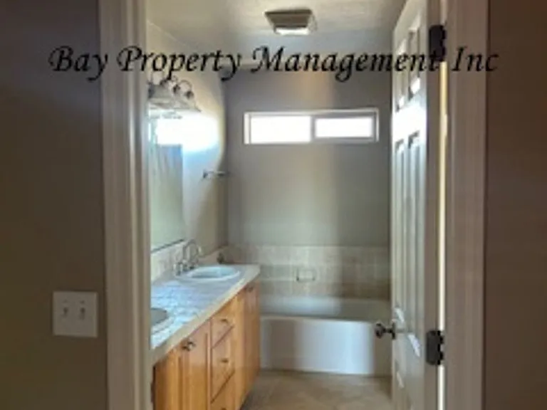 599 Lopez Ave — Photo 9