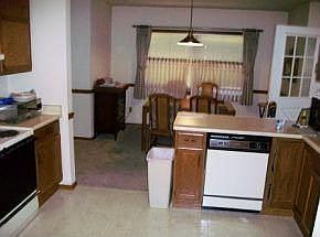 4th image of 670 Stonehedge Ln
