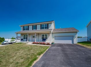 594 Camellia Ave, Aurora, IL 60505