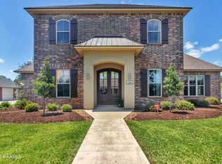 105 Kentucky Ln, Lafayette, LA 70507