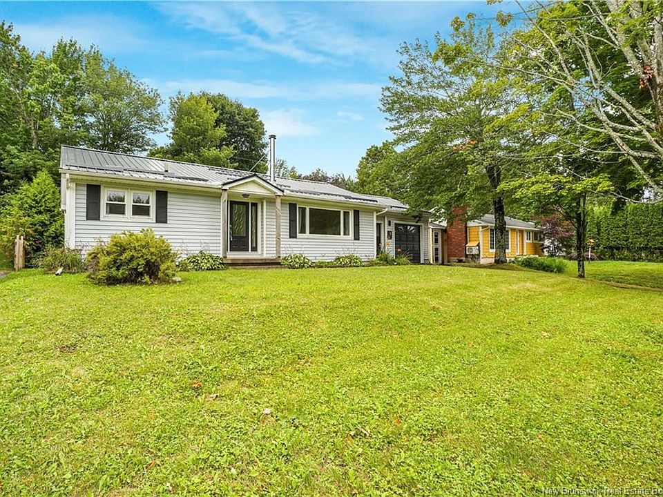1st image of 22 Birchcroft Dr