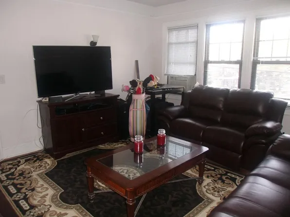 (undisclosed Address), Bayside, NY 11361