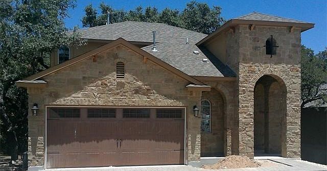 1st image of 310 Parkside Dr