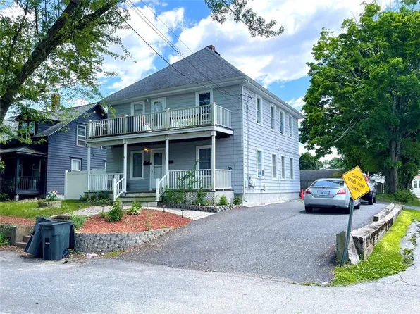 15 Angell St, Johnston, RI 02919