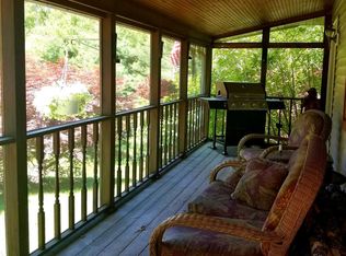 14 Clove Brook Dr, Cold Spring, NY 10516