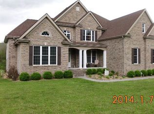 619 Old Spring Dr, Bluefield, VA 24605