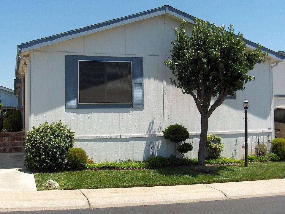 2nd image of 1845 Athens Ln