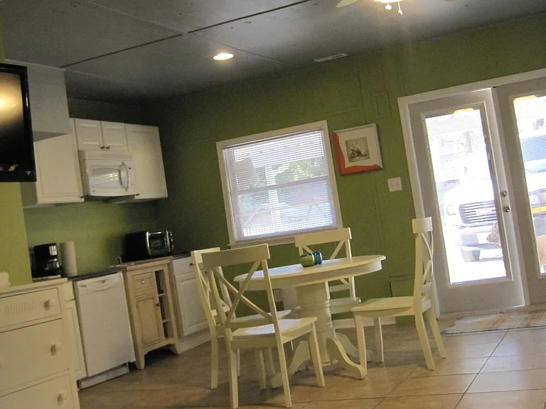 2508 Beaufort Ave #B — Photo 1