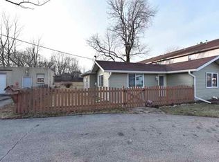 1022 Sheridan Rd, Winthrop Harbor, IL 60096