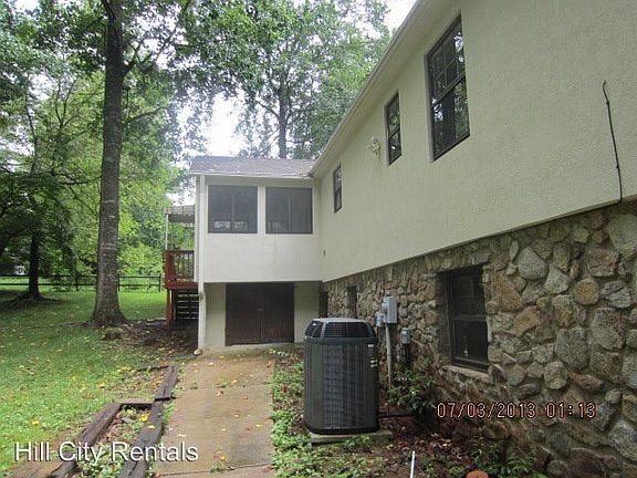 2nd image of 102 Clair Ct
