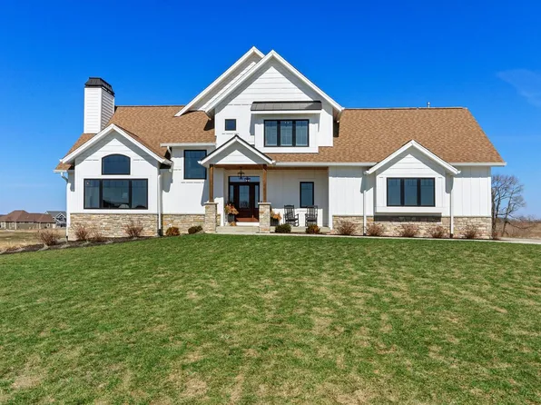 N1330 Overland LANE, Lake Geneva, WI 53147