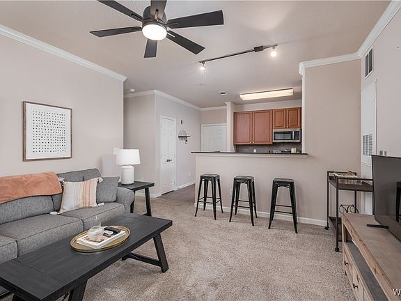 3rd image of 600 13th St #624
