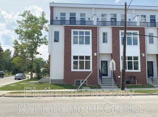 1704 37th Ave SW UNIT 1, Calgary, AB T2T2H3