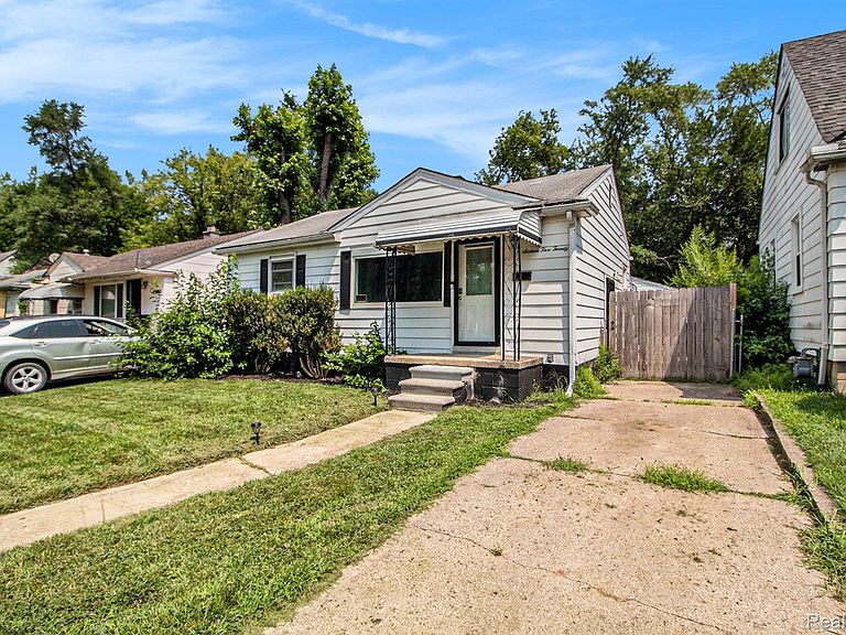 Listing photo 3