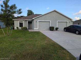 3722 SE 9th Pl, Cape Coral, FL 33904