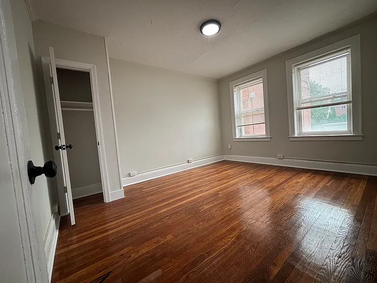 70A103 Circular Ave — Photo 7