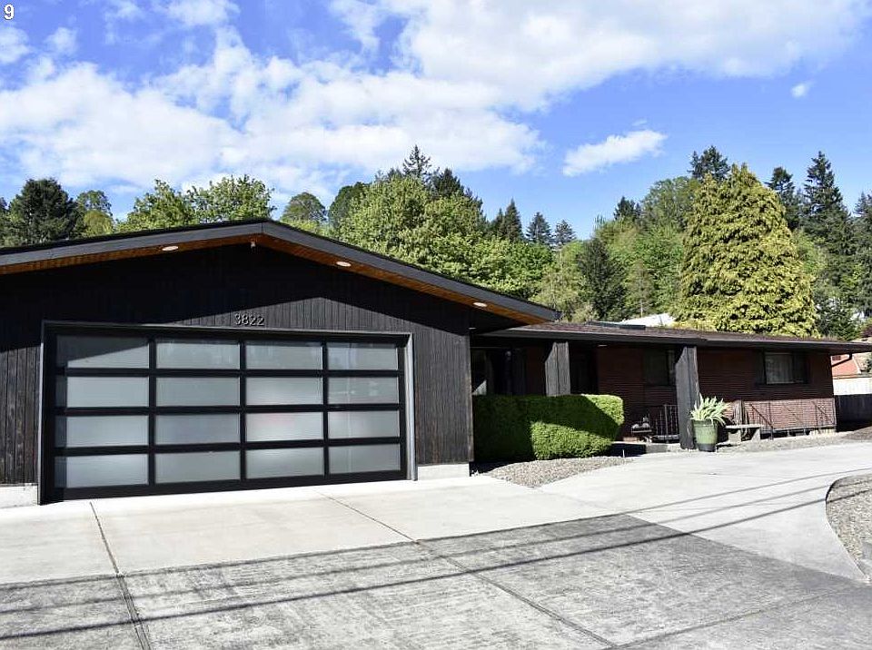 1st image of 3822 E Evergreen Blvd
