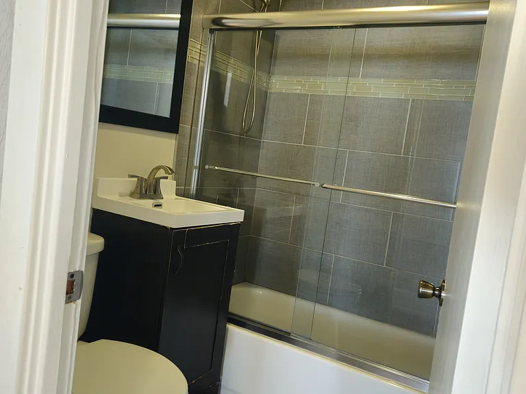 4949 W Melrose St #1 — Photo 9