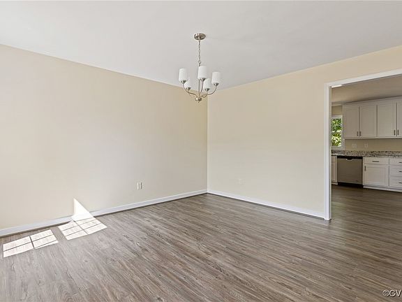 4th image of 3012 Shady Hollow Cir