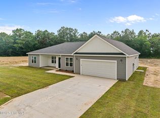2594 Fountaintown Rd, Chinquapin, NC 28521