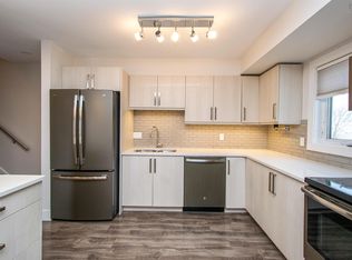 5877 Gainsborough Pl, Halifax, NS B3K 5R6