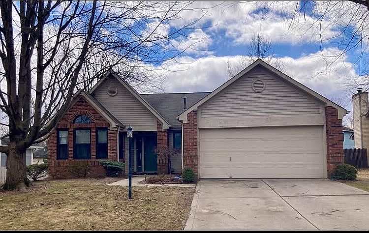 1st image of 5449 Old Barn Dr