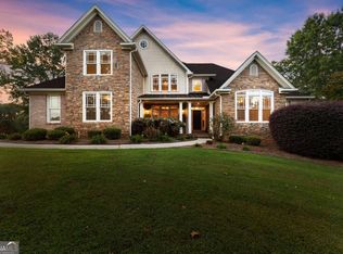 526 Orchard Dr, Clarkesville, GA 30523