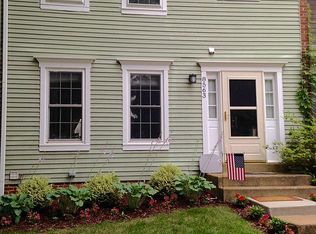 8563 Dellway Ln, Vienna, VA 22180