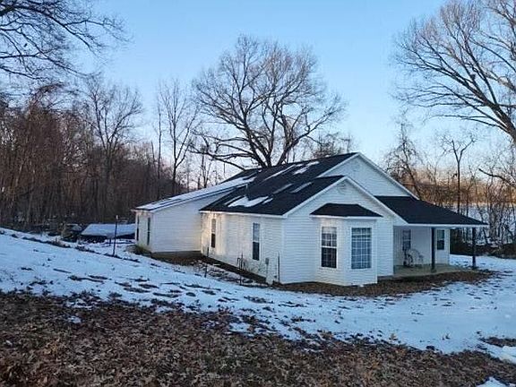 3rd image of 77 Laneview Concord Rd