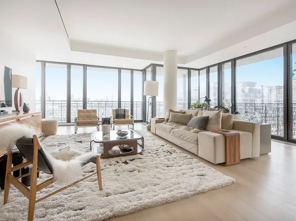 100 Vandam St #13A, New York, NY 10013