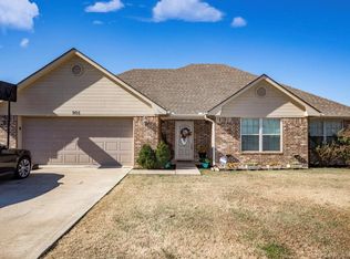 905 Ollie St, Calera, OK 74730