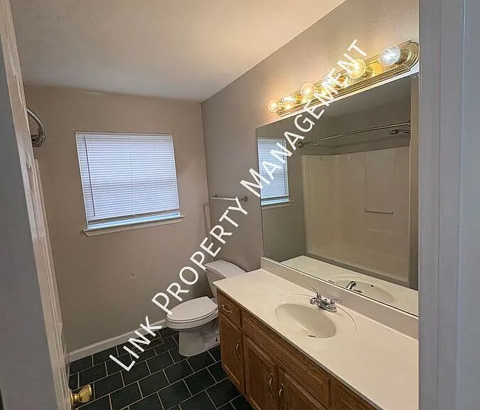 1106 Carline Rd #B — Photo 23