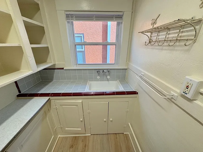 40 Brooks Ave #16 — Photo 22